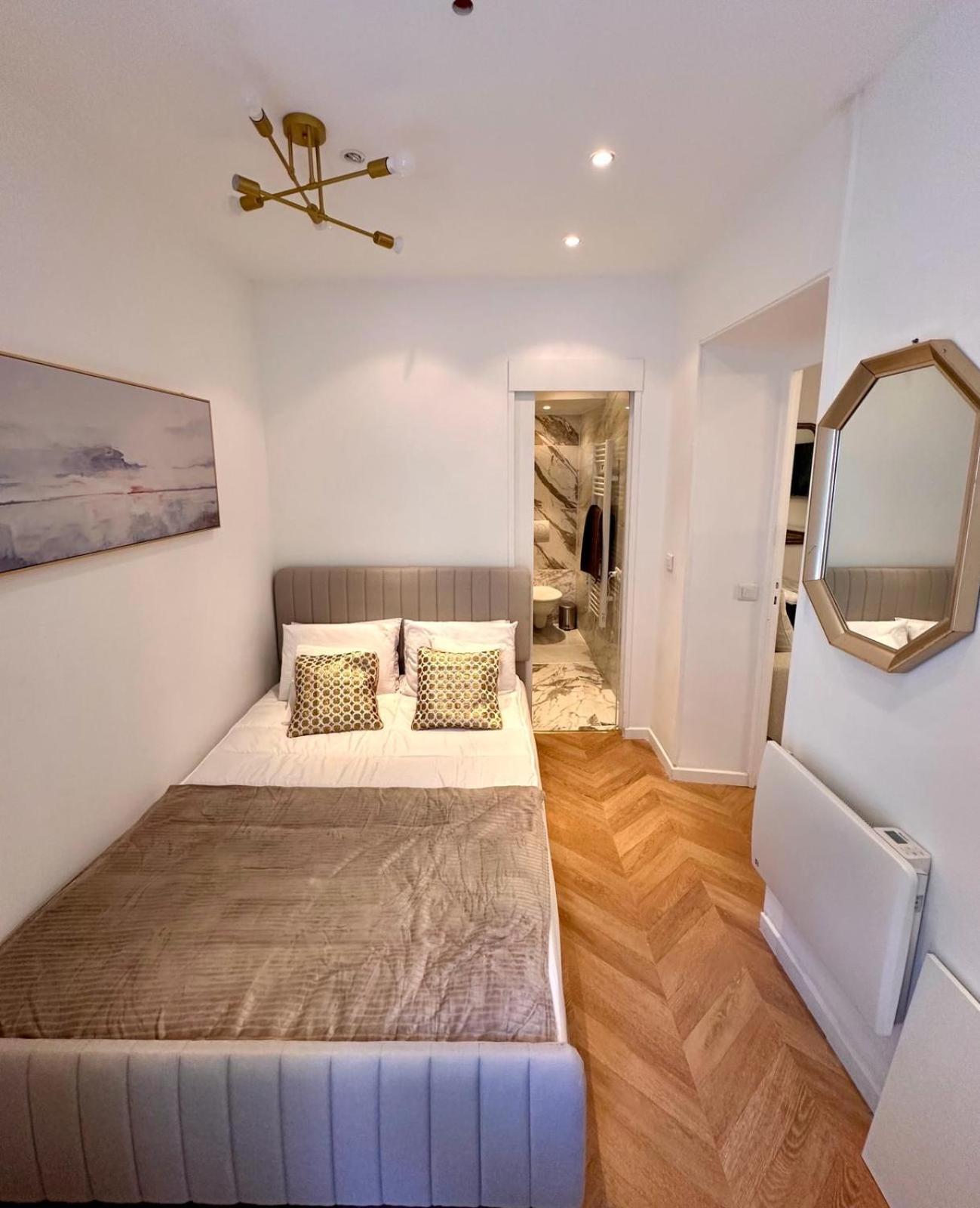 Magnifique T2 Port De Appartement